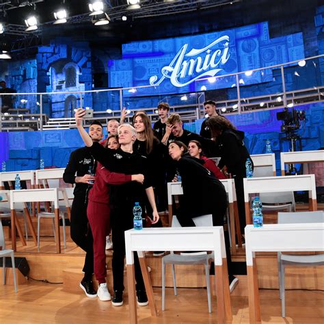 Amici 19 